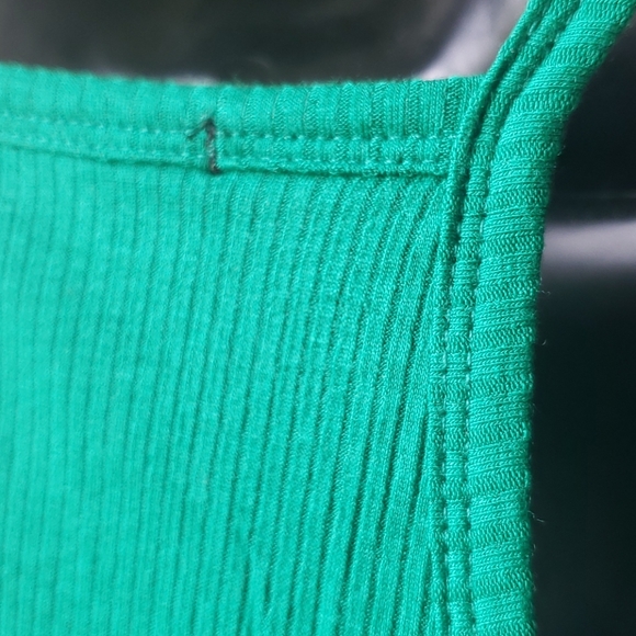 Ribbed Tank Crop Top sz L Green - Picture 9 of 9
